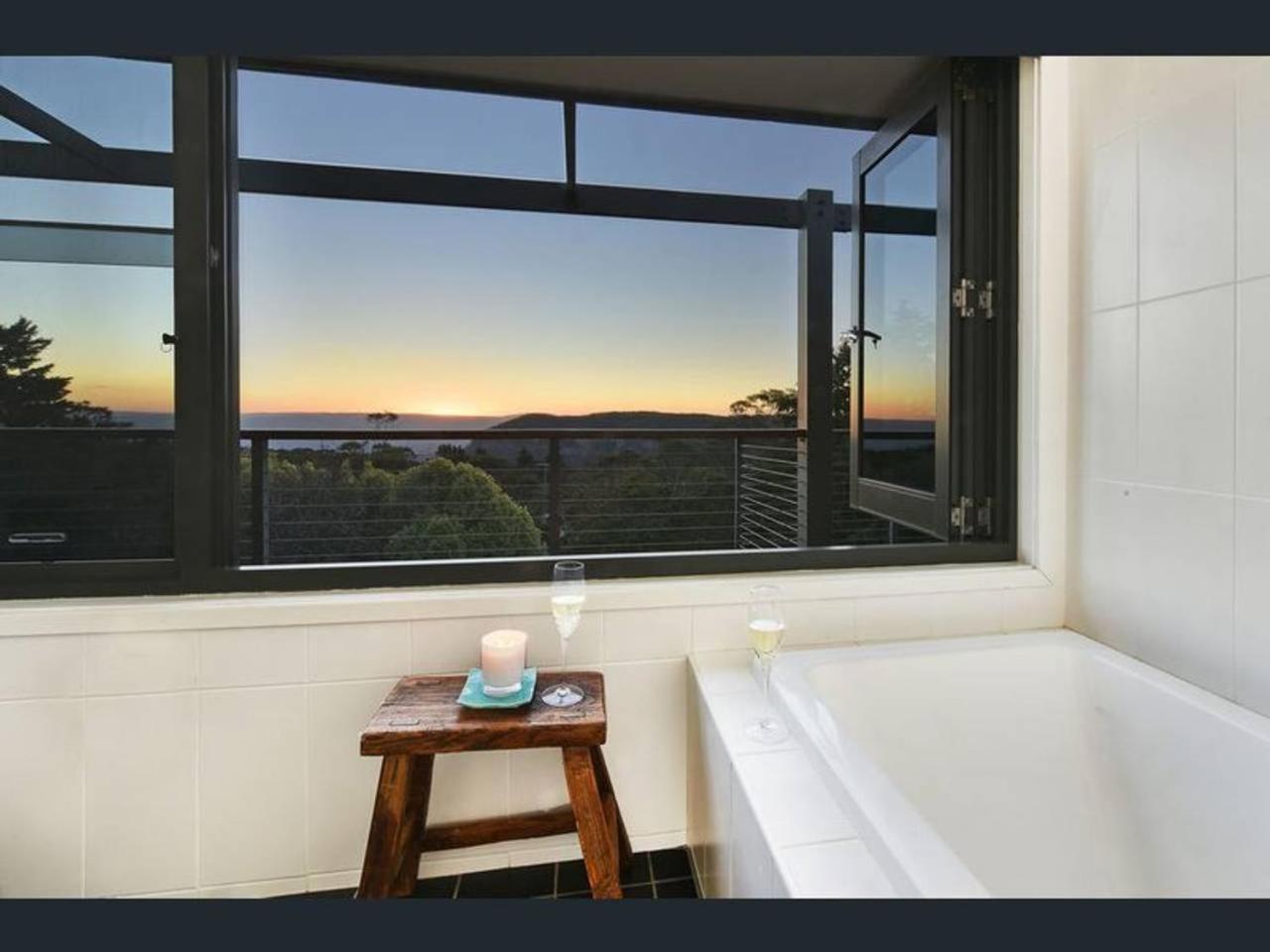 Narrow Neck Views - Peaceful 4 Bedroom Home With Stunning Views! Катумба Экстерьер фото